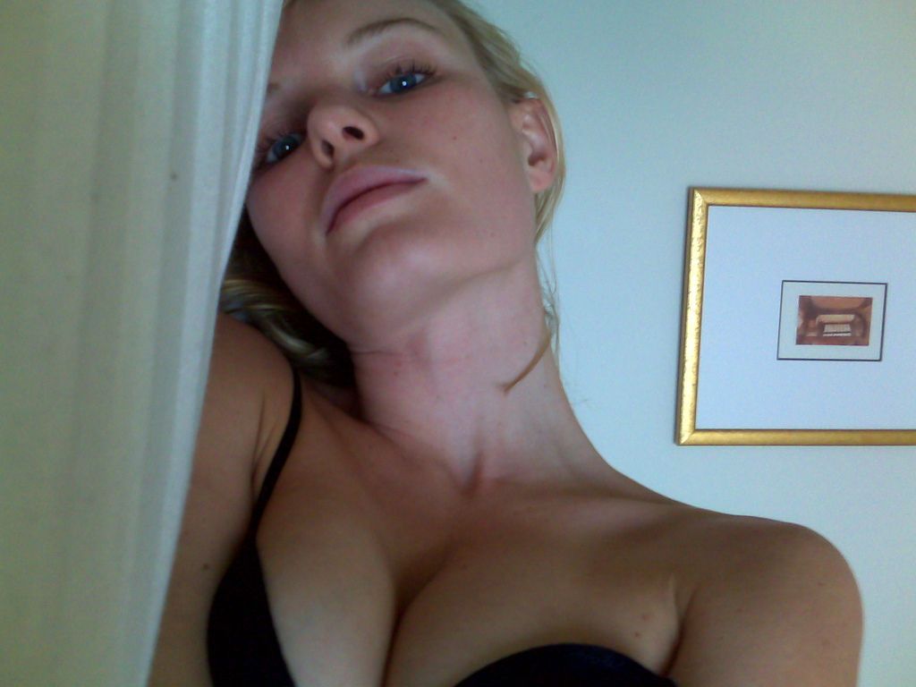 Kate Bosworth naked