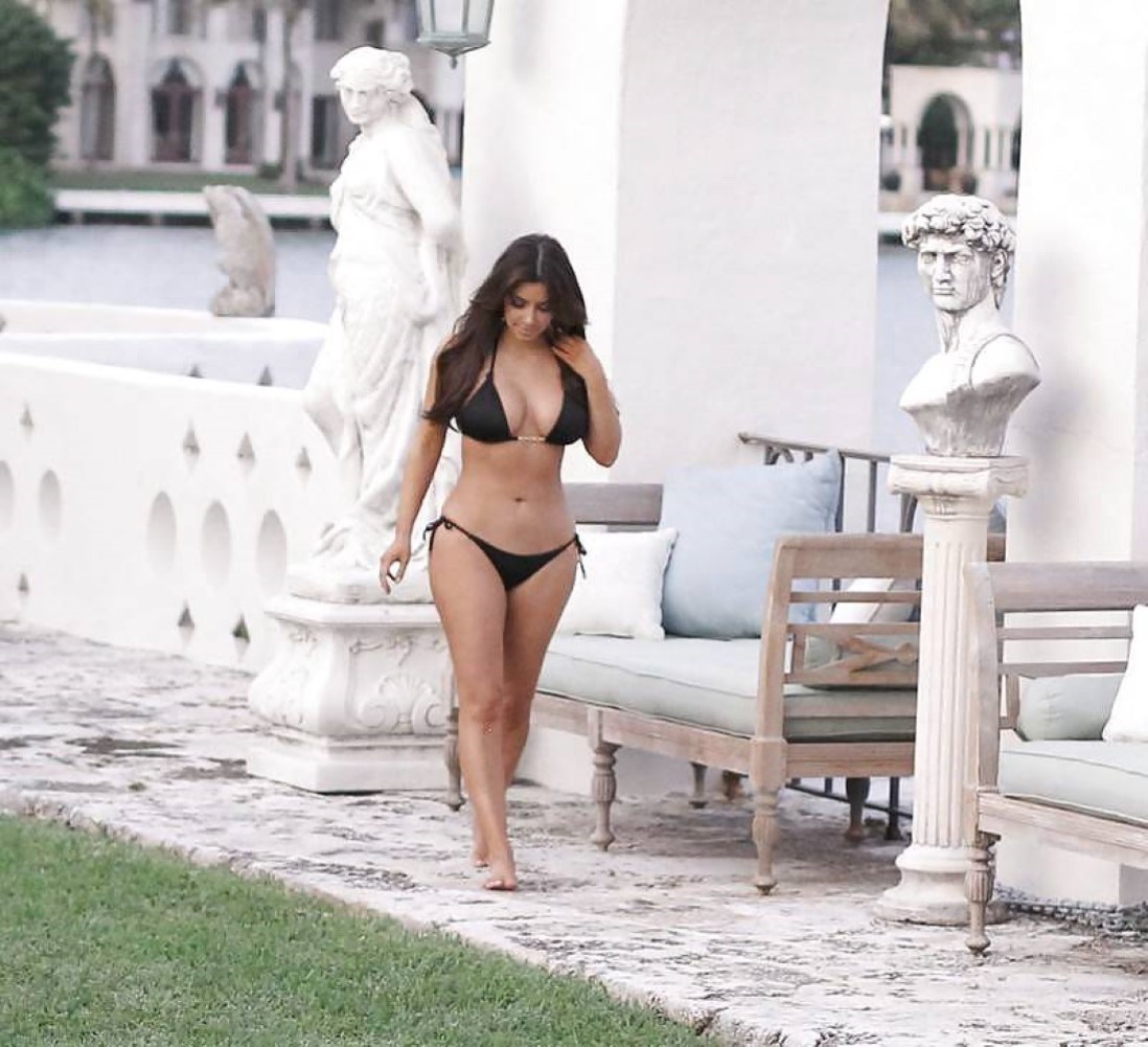 Kim Kardashian Bikini photos