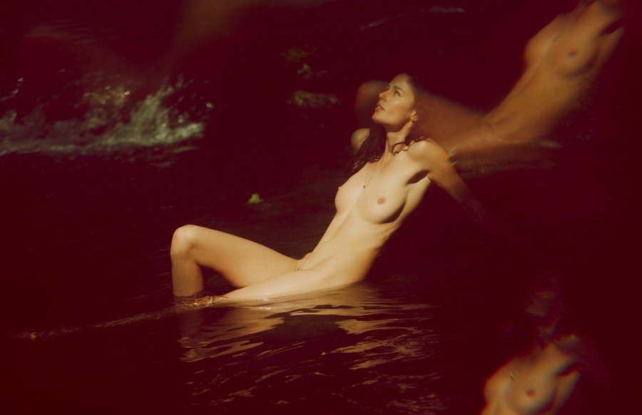 Nude Nicole Trunfio Photos