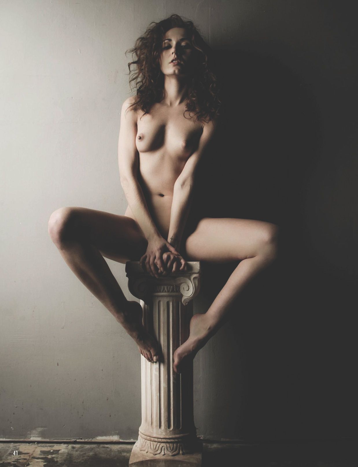 Nude Zoe West Pictures