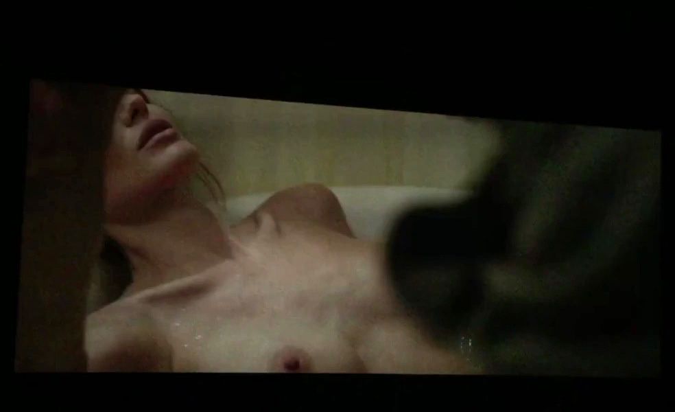 Topless pics of Angelina Jolie