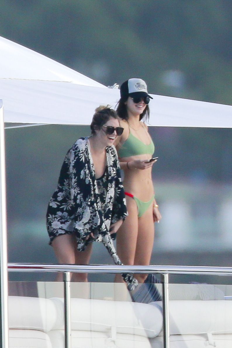 Bikini pics of Kendall Jenner