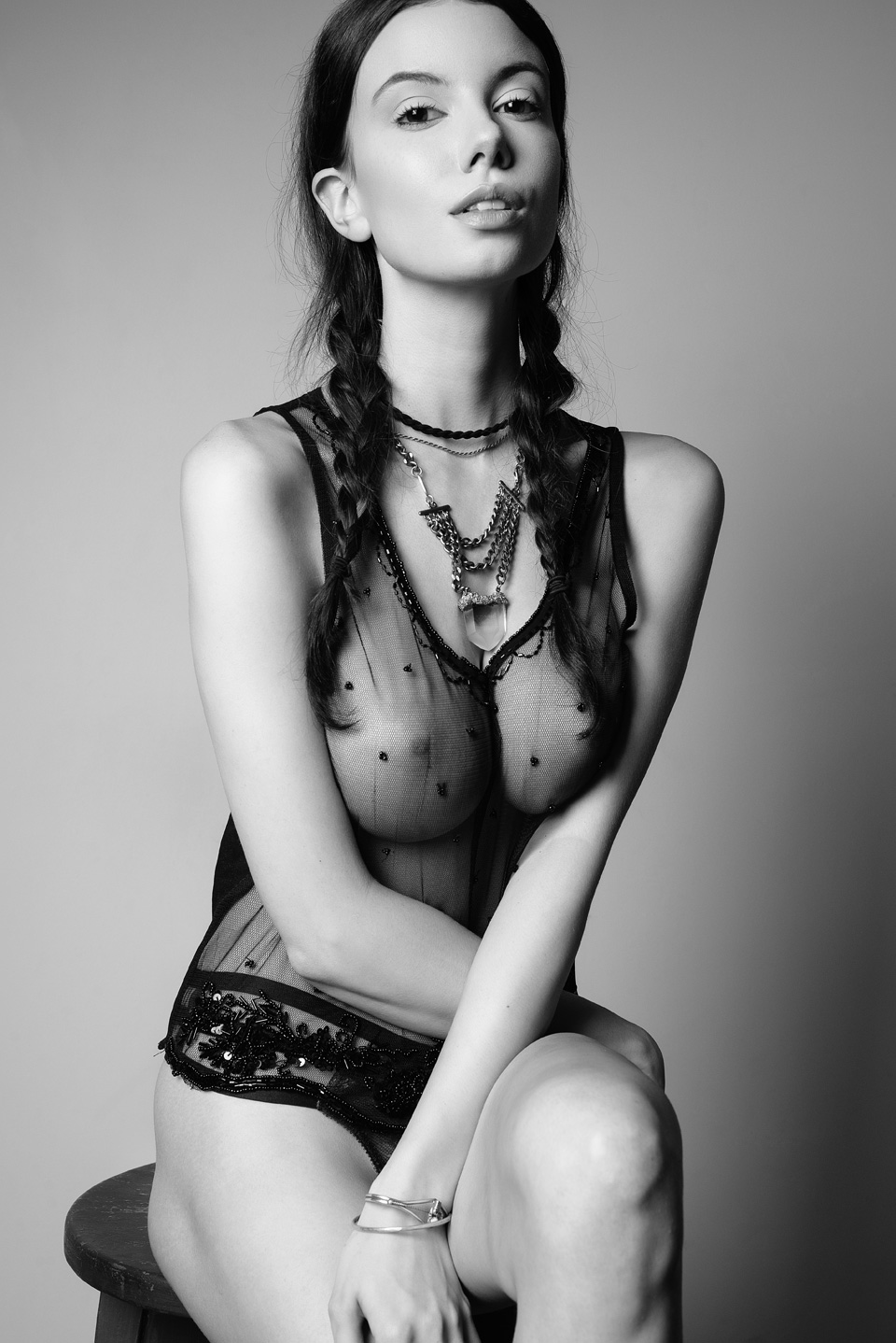 Topless photoshoot Olivia Rose
