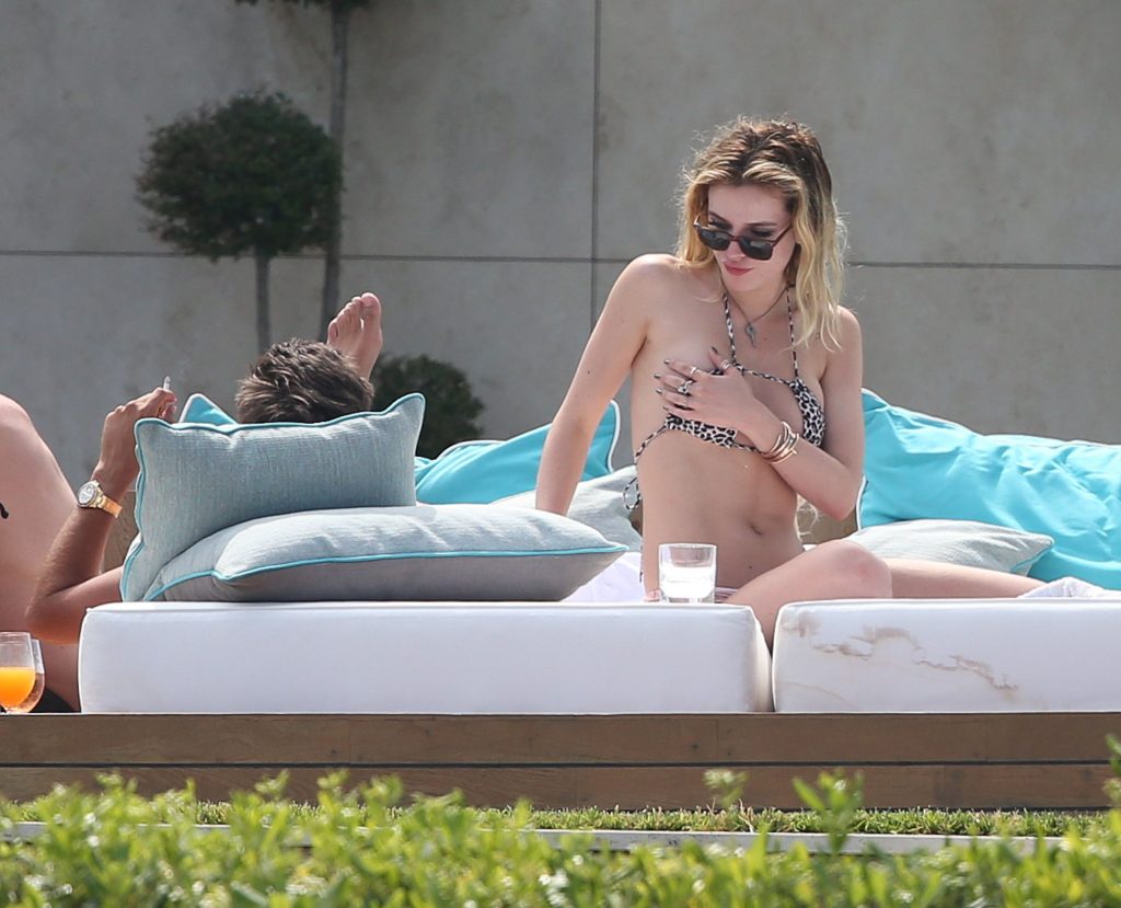 Bella Thorne Chilling and Looking Natural