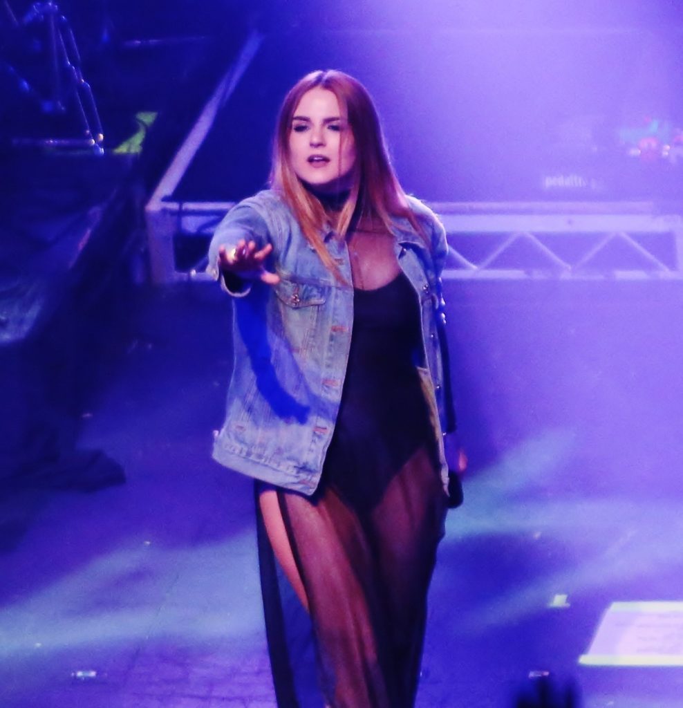 JoJo’s Thick Thighs Stealing The Show