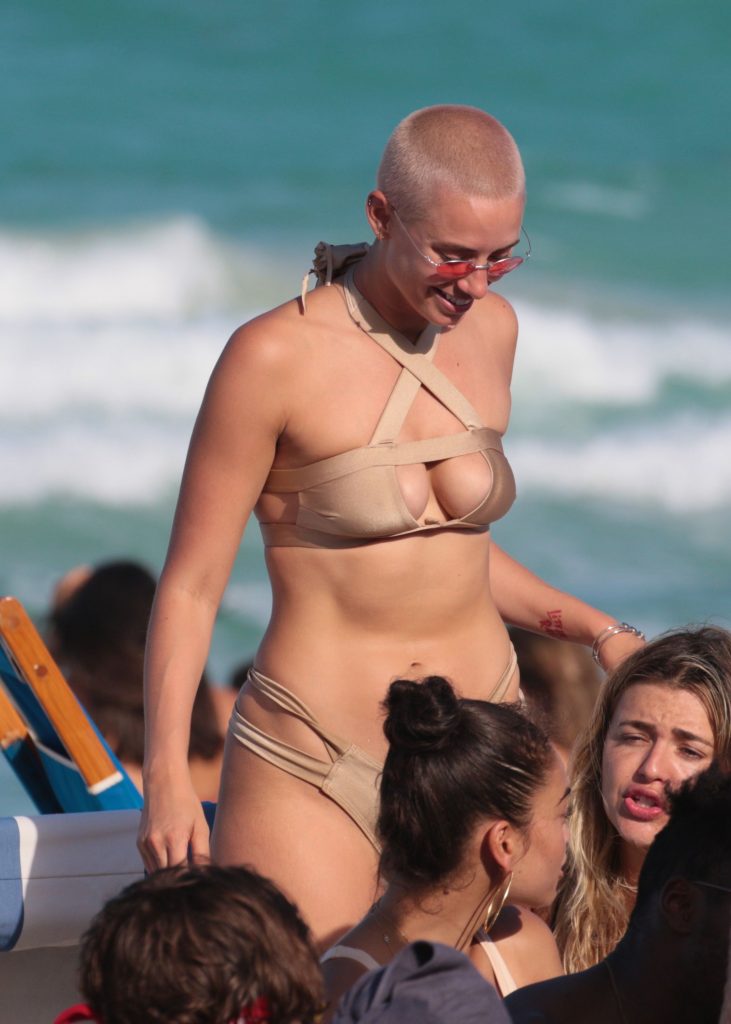 Julieanna Goddard: Buzzcut Beauty With A Thick Body