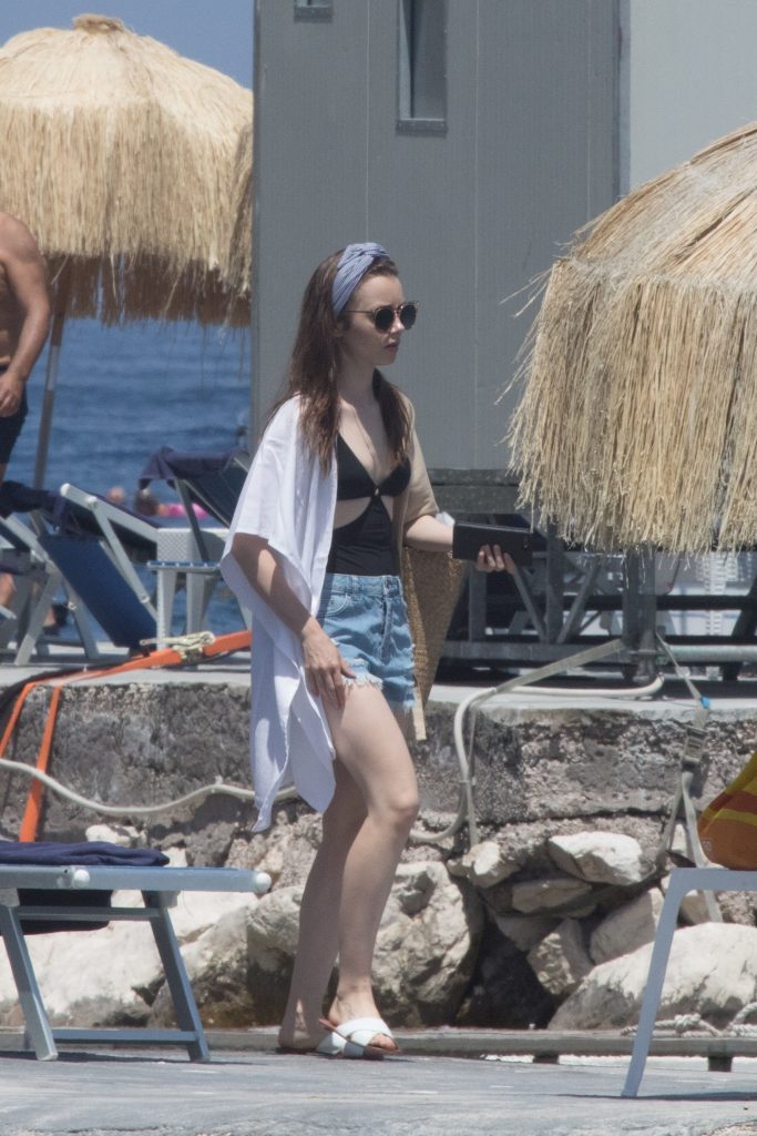 Lily Collins Sexy