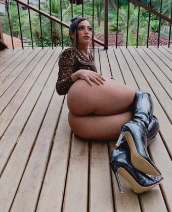 Najla Ferreira Nude Leaks OnlyFans Photo 2