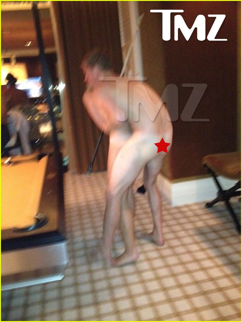 Prince Harry naked: from Las Vegas Party Weekend!