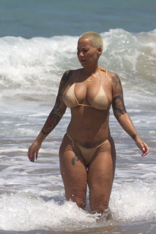 Amber rose naked tits