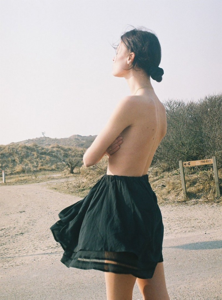Topless Naomi Nijboer Pictures