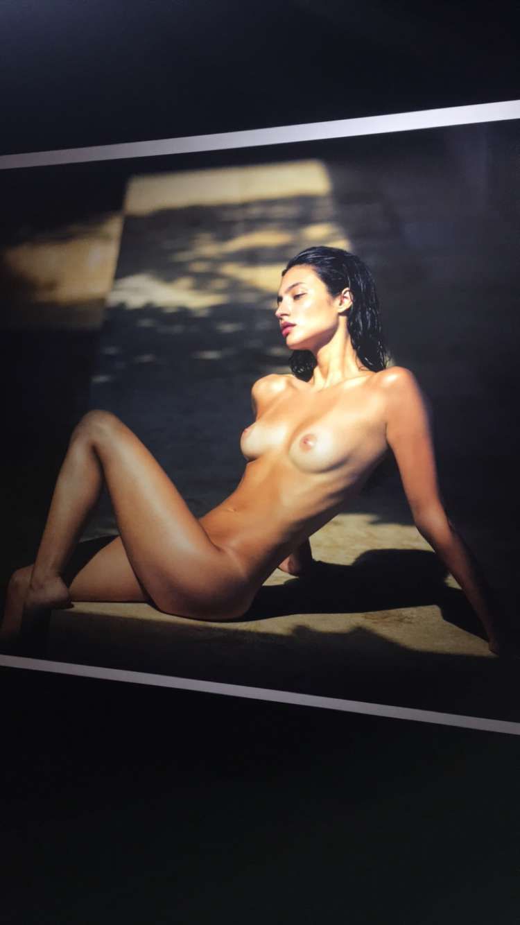 Nude Photos of Isabelle Boemeke