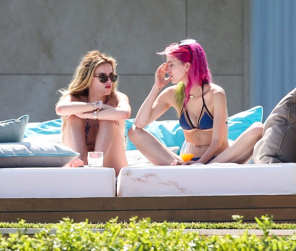 Bella Thorne Chilling and Looking Natural