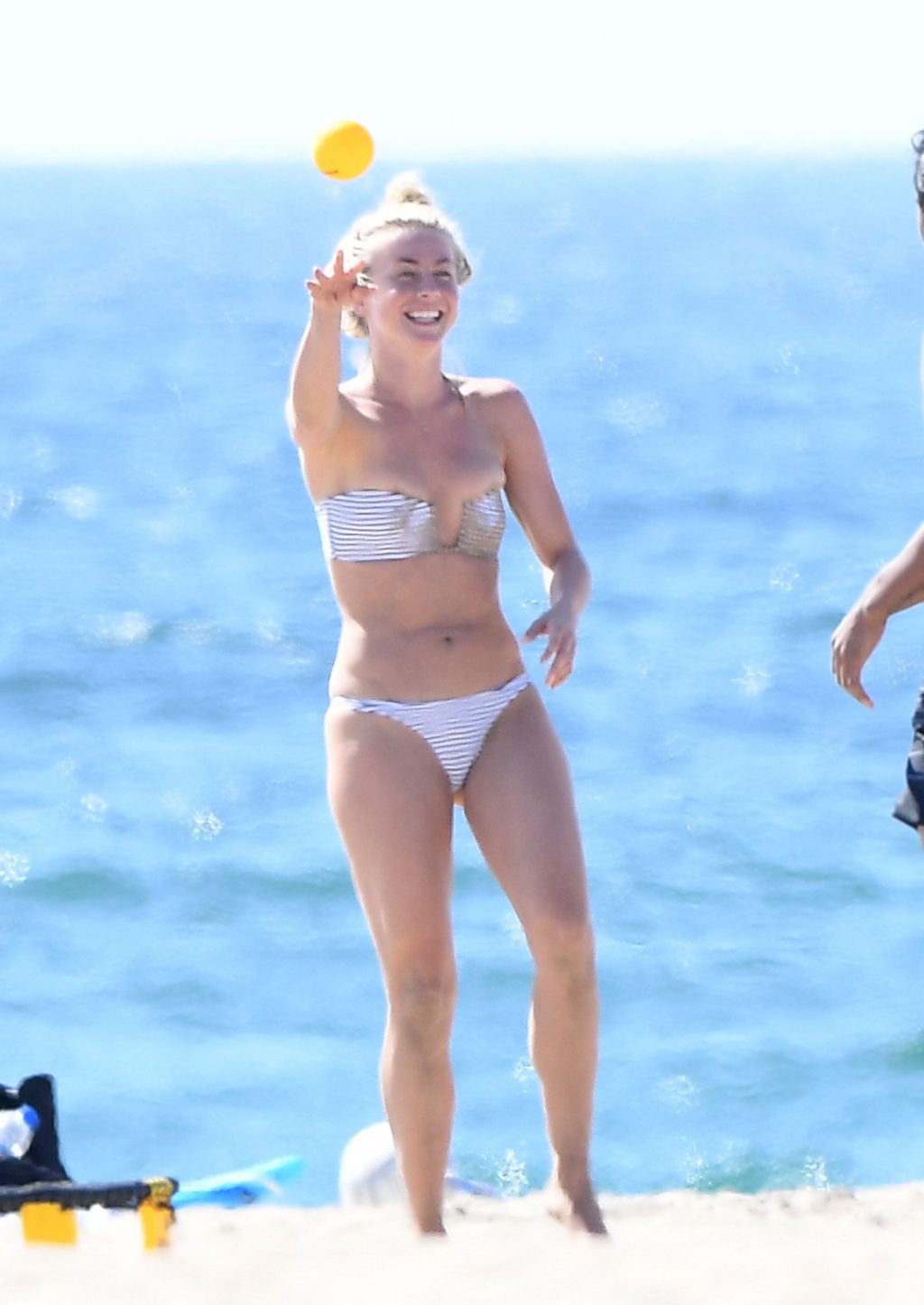 Fappening the julianne hough Miley Cyrus