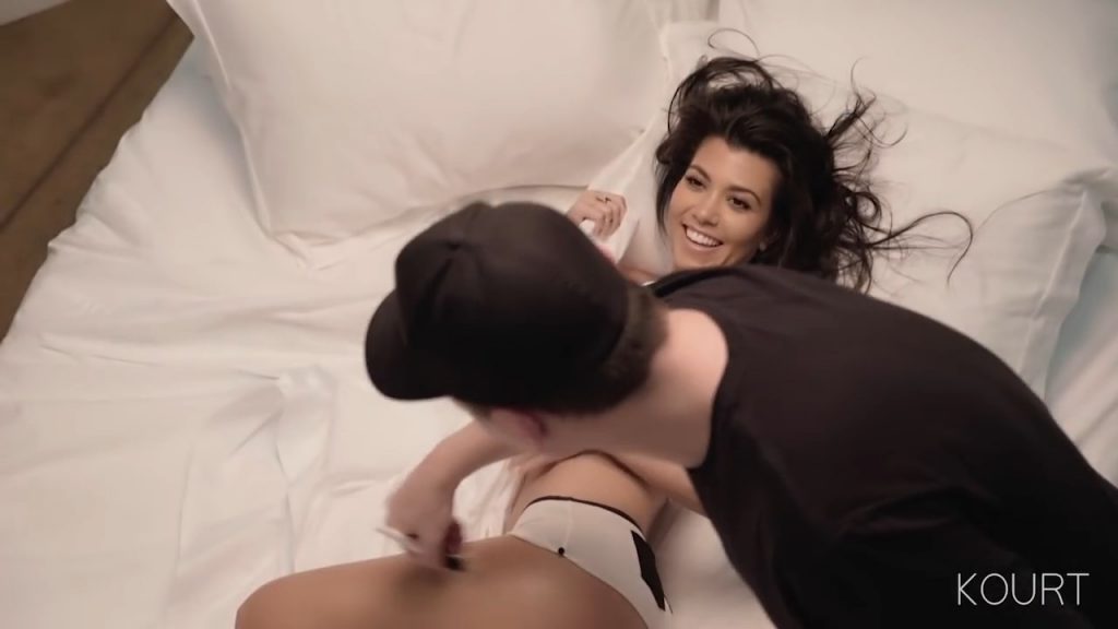 Kourtney Kardashian Erotic